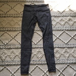 Lululemon Wunder Under tights